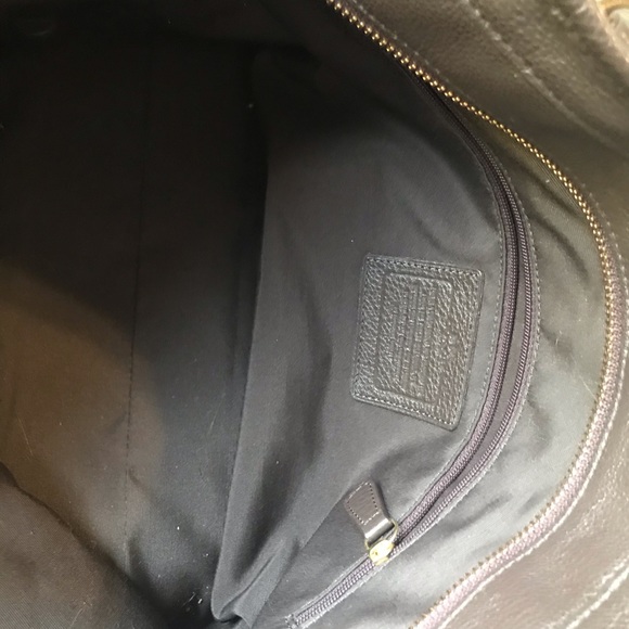 Coach Signature Bag - Picture 13 of 16